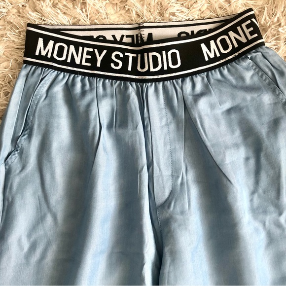 Girl’s pants - Picture 2 of 3